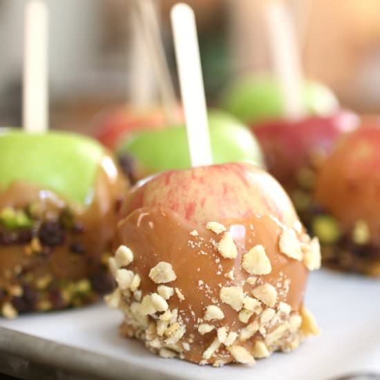 Delicious Caramel Dipped Apples