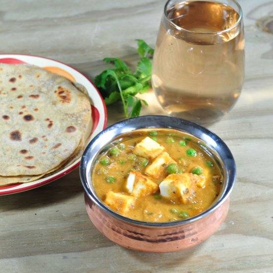 Matar Paneer