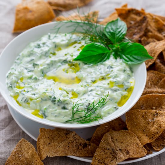 Tzatziki with Za’atar Pita Chips