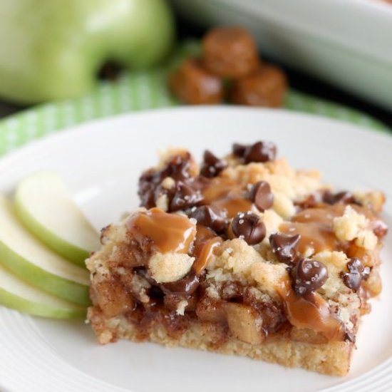 Chocolate Caramel Apple Crumb Bars