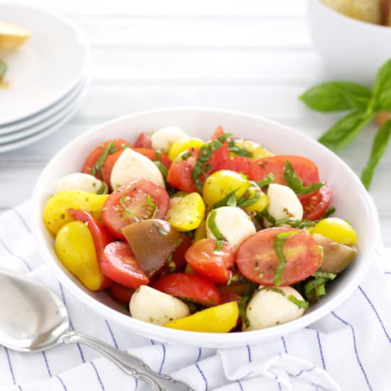 Caprese Salad Crostini