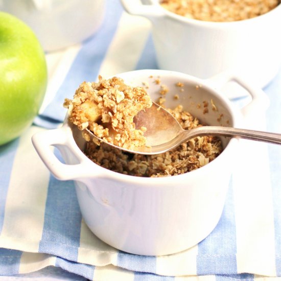 Low Sugar, Low Fat Mini Apple Crisp