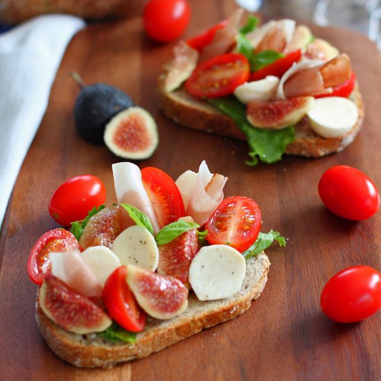 Tartine w/ Pain de Campagnue