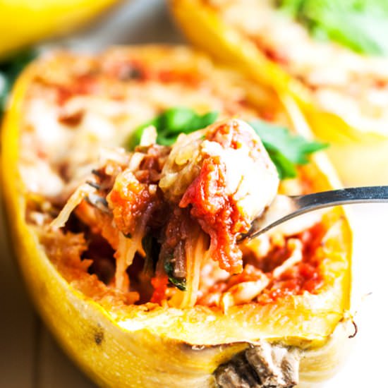 Lasagna Stuffed Spaghetti Squash