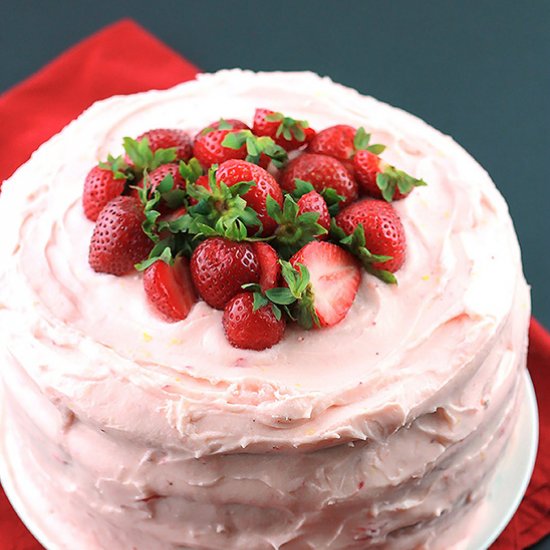 Black & White StrawberryLemon Cake