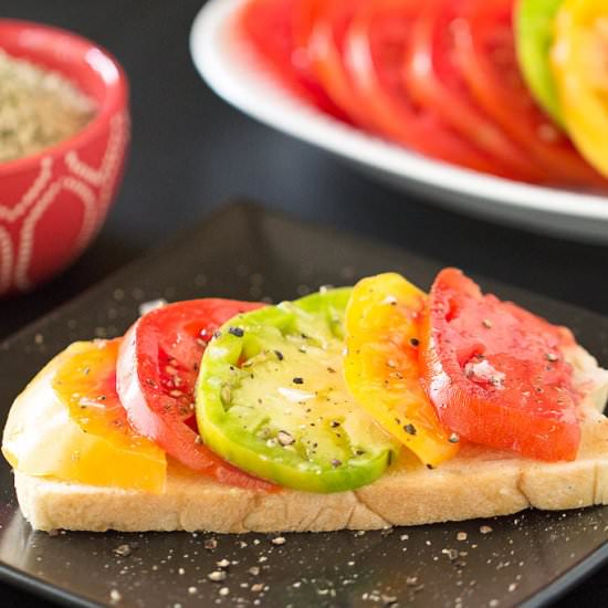 Roasted Garlic and Tomato Toasts