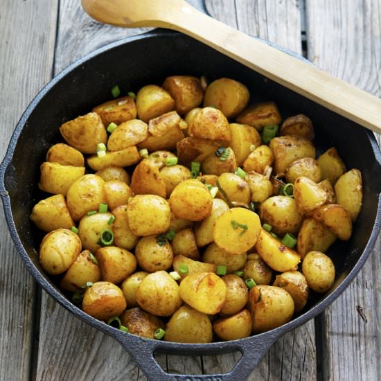 Skillet Paprika Potatoes