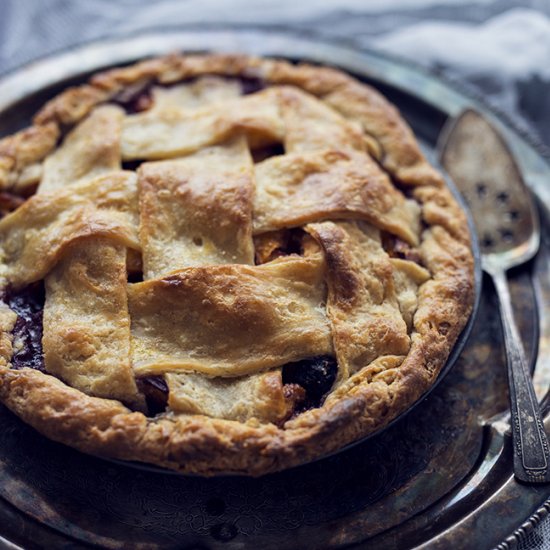 Stone fruit summer pie