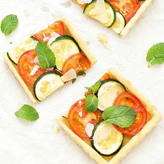 Crazy dough tomato zucchini tart