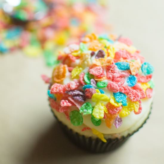 Fruity Pebbles Cupcakes