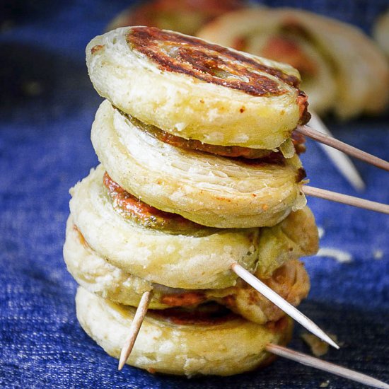 Pesto Puff Pastry Swirls