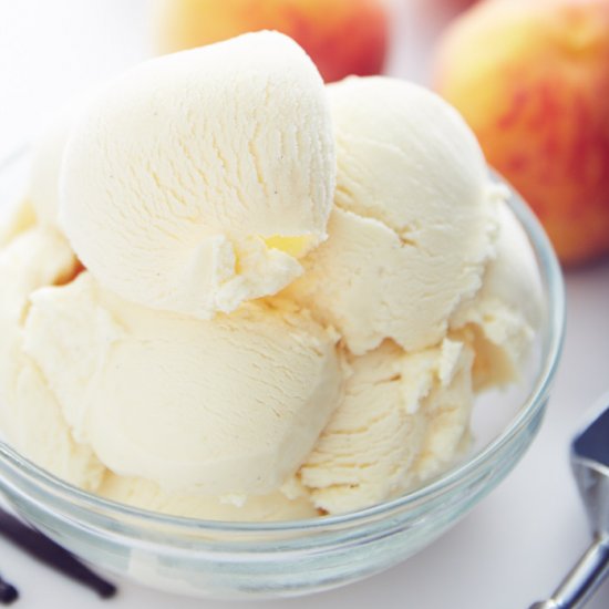 Homemade Peach Ice Cream