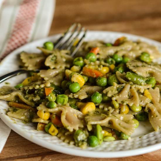 Farfalle with Pesto and Veggies