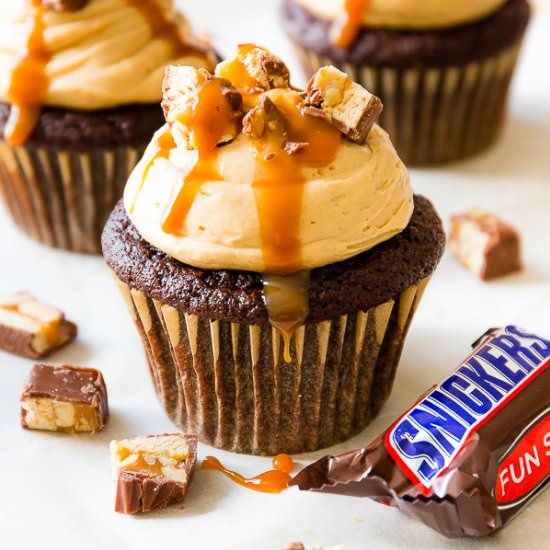 Ultimate Snickers Cupcakes