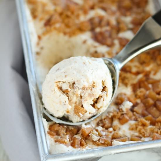 No-Churn Apple Pie Ice Cream