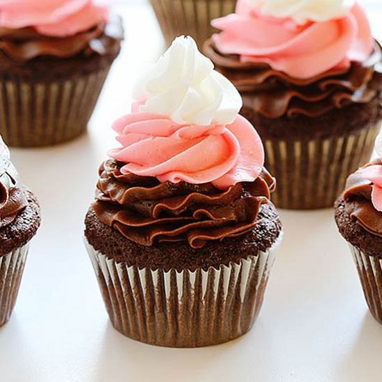 Neapolitan Frosting Cupcakes