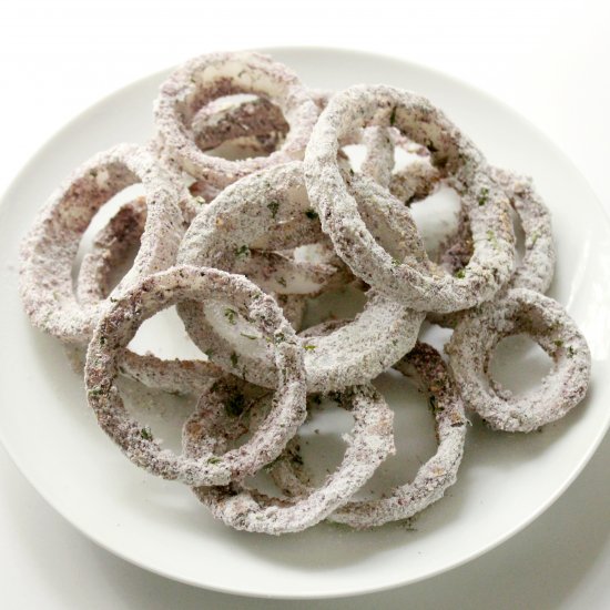 Blue Cornmeal Baked Onion Rings