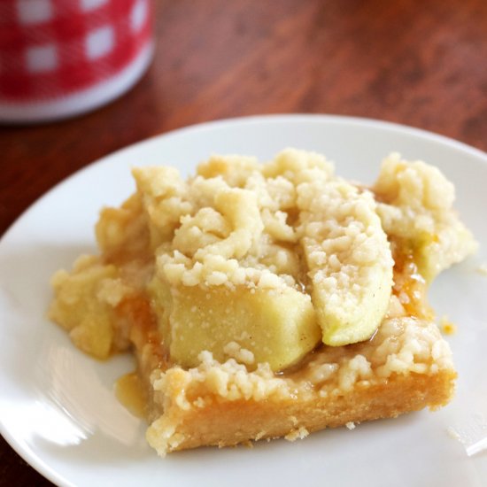 Apple Crumble Bars