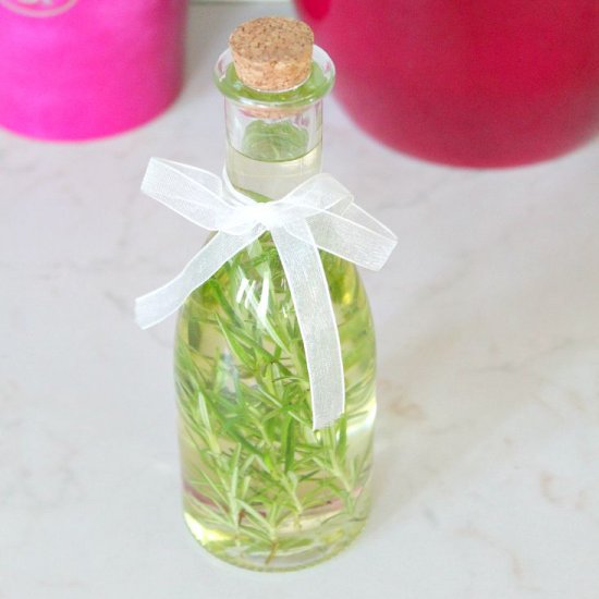 How to make rosemary infused oil