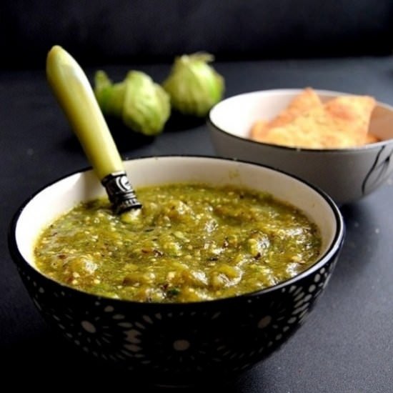 Tomatillo salsa verde