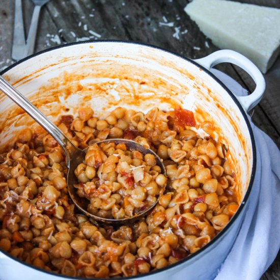 Pasta e Ceci (Pasta with Chickpeas)