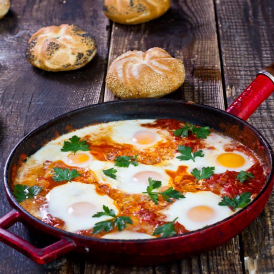 Shakshuka -Eggs in Tomato Sauce