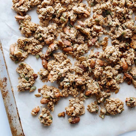 Peanut Butter & Banana Granola Snack Clusters