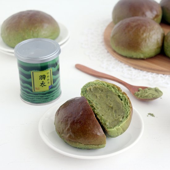 Matcha Custard Buns