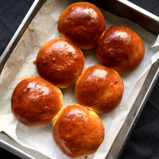 Golden Brown Brioche Buns