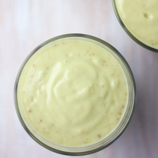 Vitamin E Avocado & Almond Smoothie