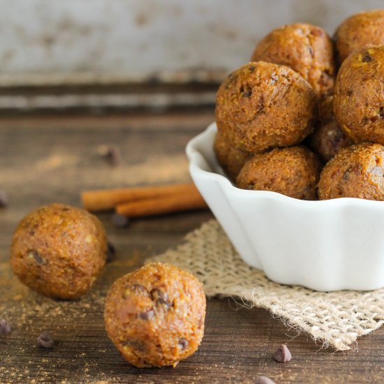 Pumpkin Chocolate Chip Energy Bites