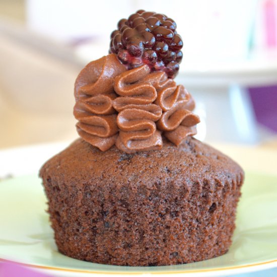 Blackberry Chocolate Cupcakes