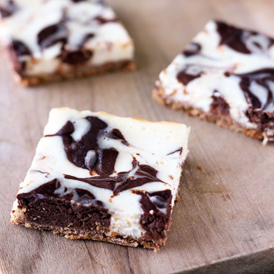 Skinny Chocolate Cheesecake Bars