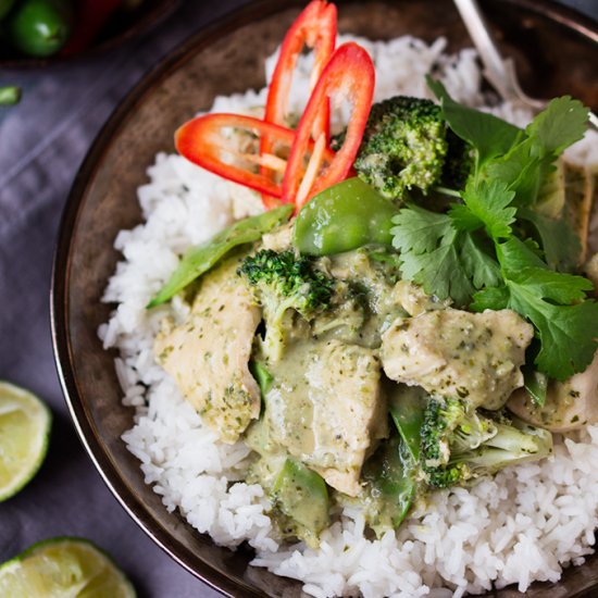 Skinny Thai Green Chicken Curry