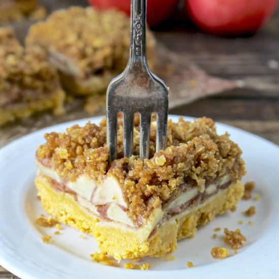 Apple Crumb Bars