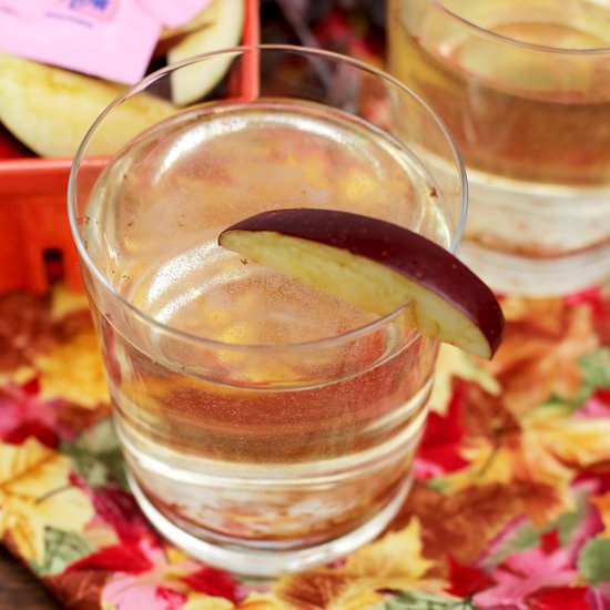 Apple Cinnamon Gin Fizz