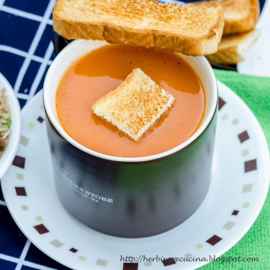 Easy 20 Minute Tomato Soup