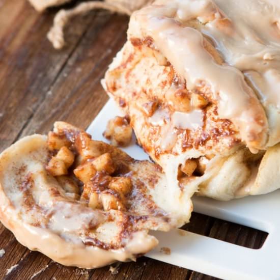 Apple Pie Pull Apart Bread