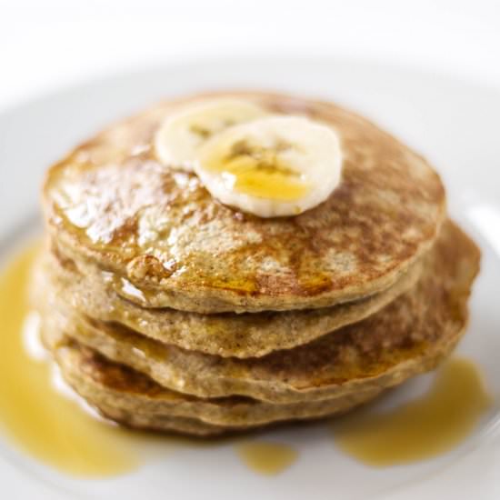 Banana Oatmeal Pancakes