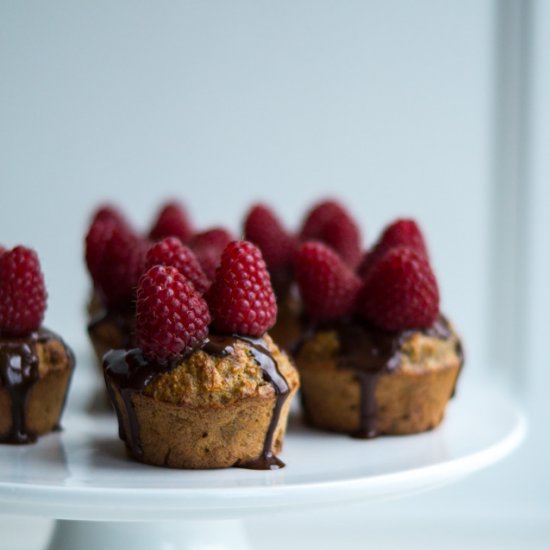 Vanilla Muffins with Raspberries