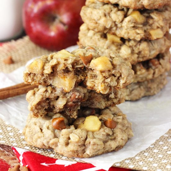 Apple Cinnamon Oatmeal Cookies