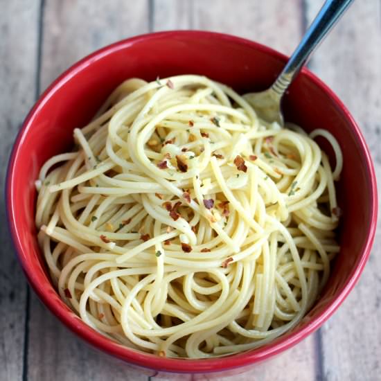 Garlic and Olive Oil Pasta