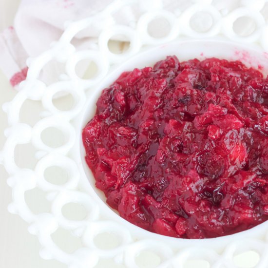 Paleo Pear-Ginger Cranberry Sauce