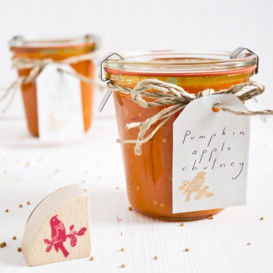 Easy Pumpkin Apple Chutney