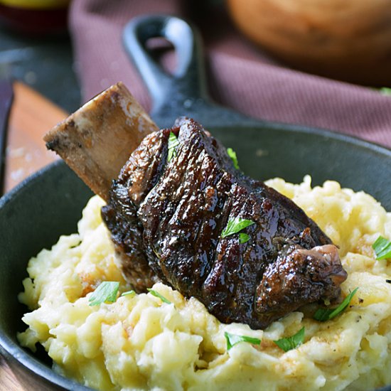 Slow Cooker Red Wine Short Ribs