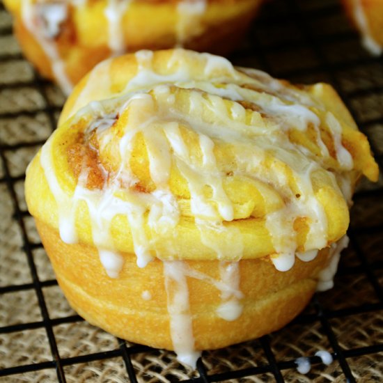 Glazed Pumpkin Pull Apart Rolls