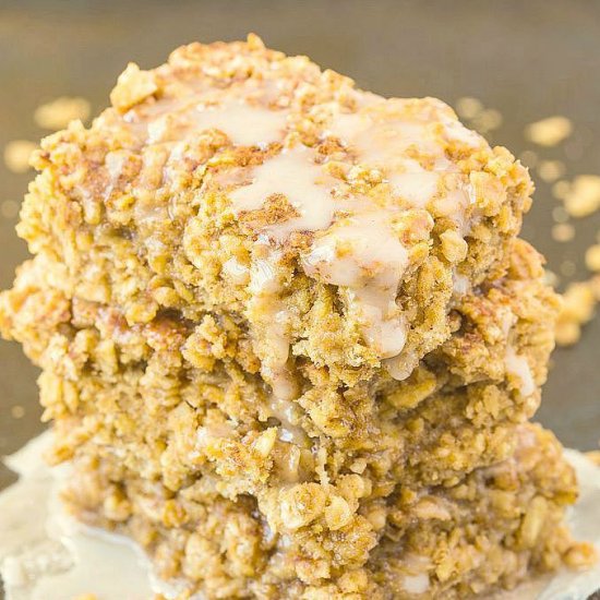 Sticky Cinnamon Roll Baked Oatmeal