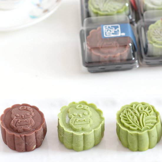 Matcha and Chocolate Mooncake