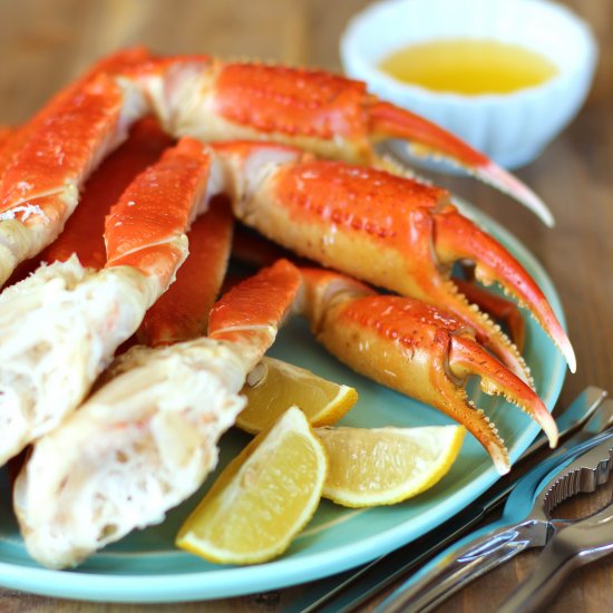 Steamed Snow Crab Legs