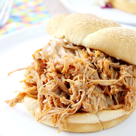 Chipotle Pulled Pork Sandwiches